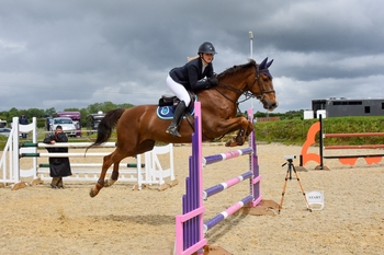Stephanie Gunn secures top spot in the NAF Five Star Silver League Qualifier at the Northallerton Equestrian Centre